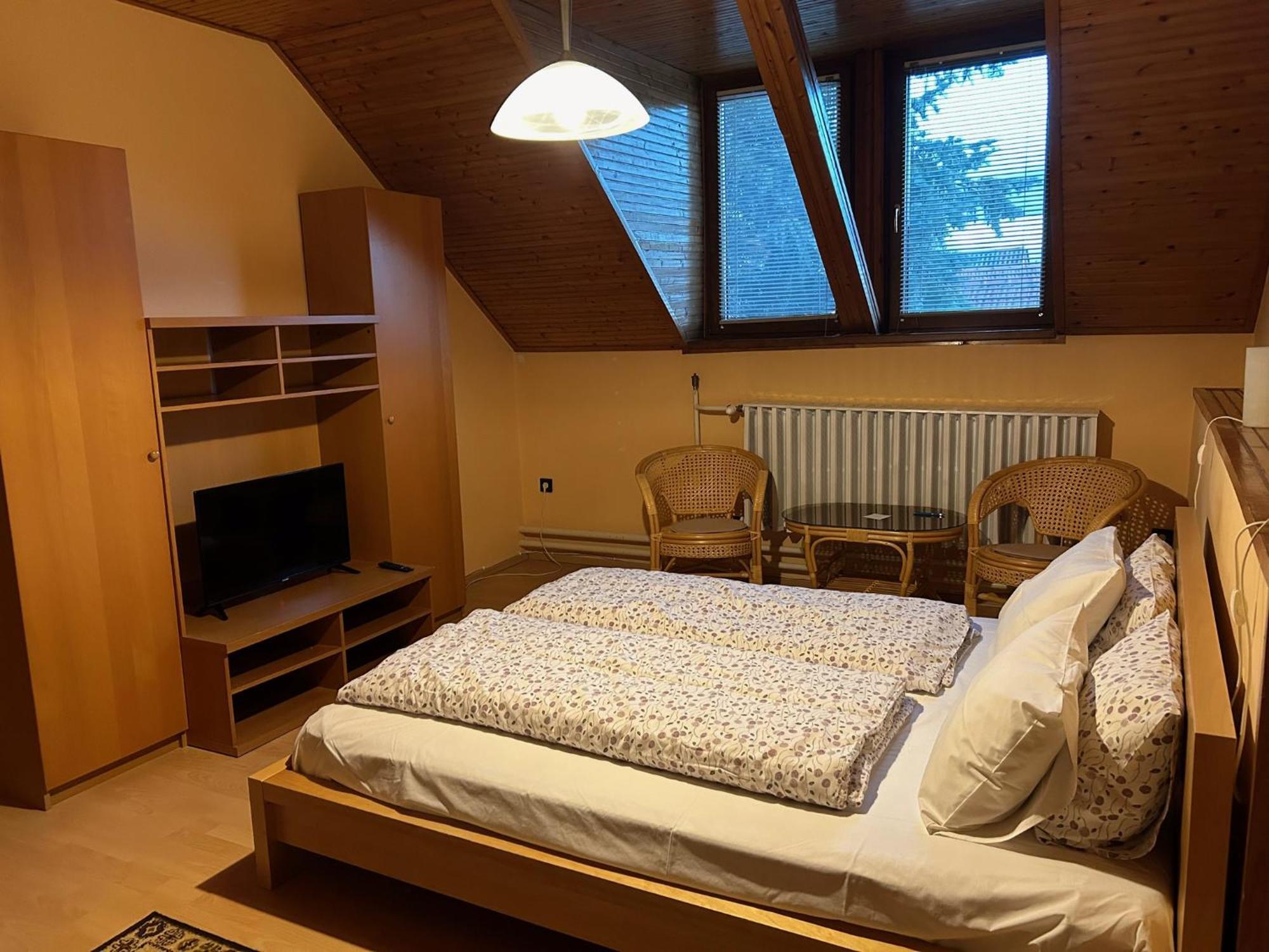 Galeria Vendeghaz Otel Mezőkövesd Dış mekan fotoğraf